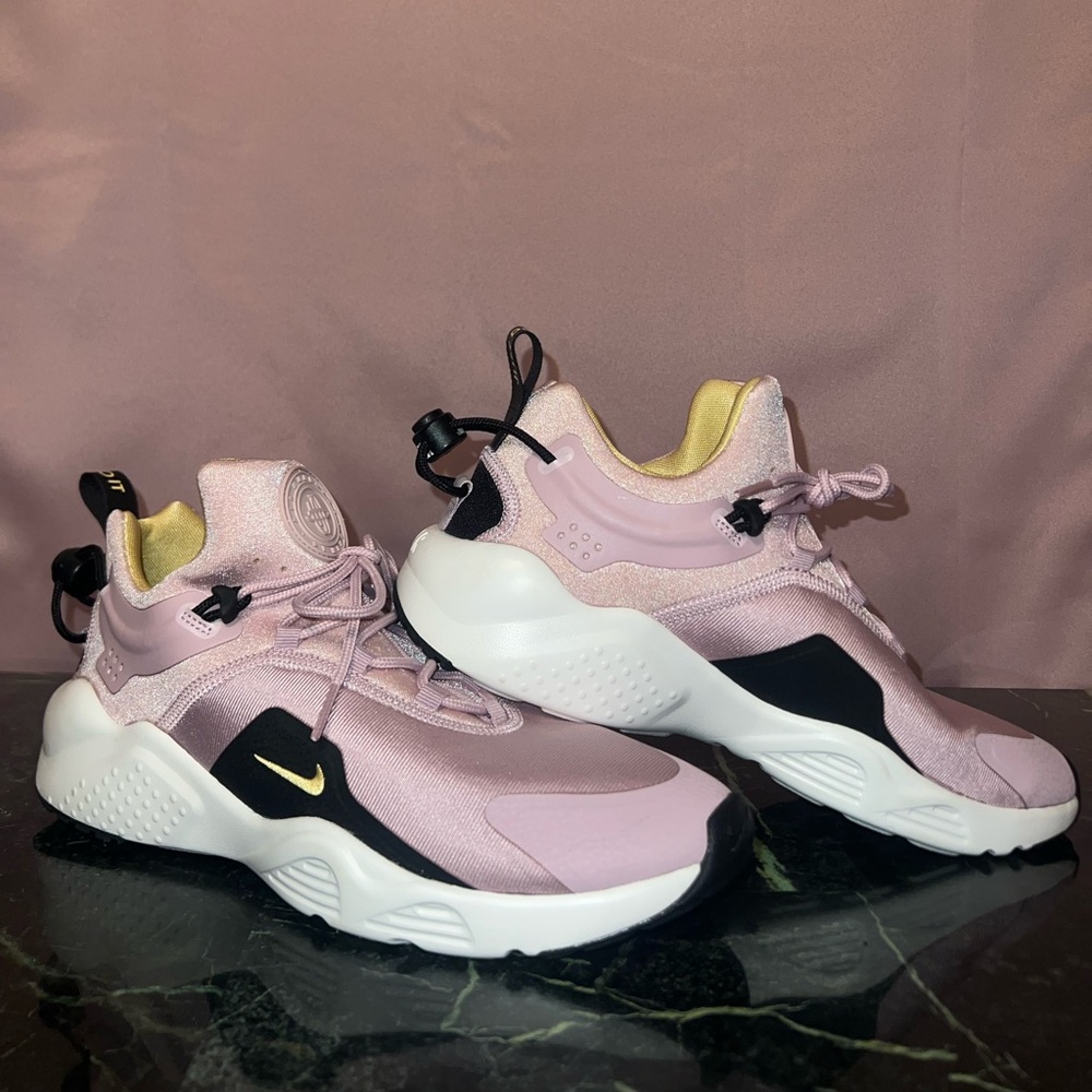 Nike Air Huarache City Move
